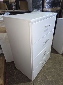 Gumbo Chest of drawers