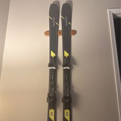 Salomon XDR 80 STC Skis with Swix Excalibur 120  Poles 