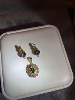 Green Tourmaline & Amethyst earrings & pendant