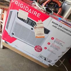 Brand New! Frigidaire Room AC 28000btu