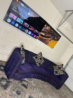🌟 "LIKE NEW" Kellix 🇺🇸 U.S.A made gorgeous purple/blue couch 🛋 ( FREE DELIVERY)