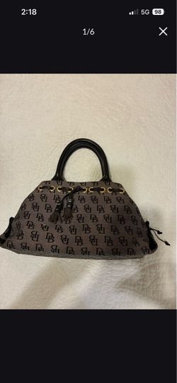 $25-Dooney & Bourke Signature Satchel Handbag
