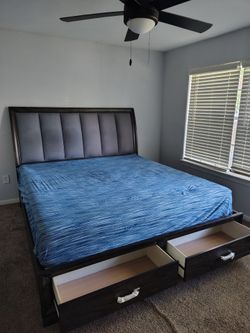 King size bed with Frame (Need gone today ?