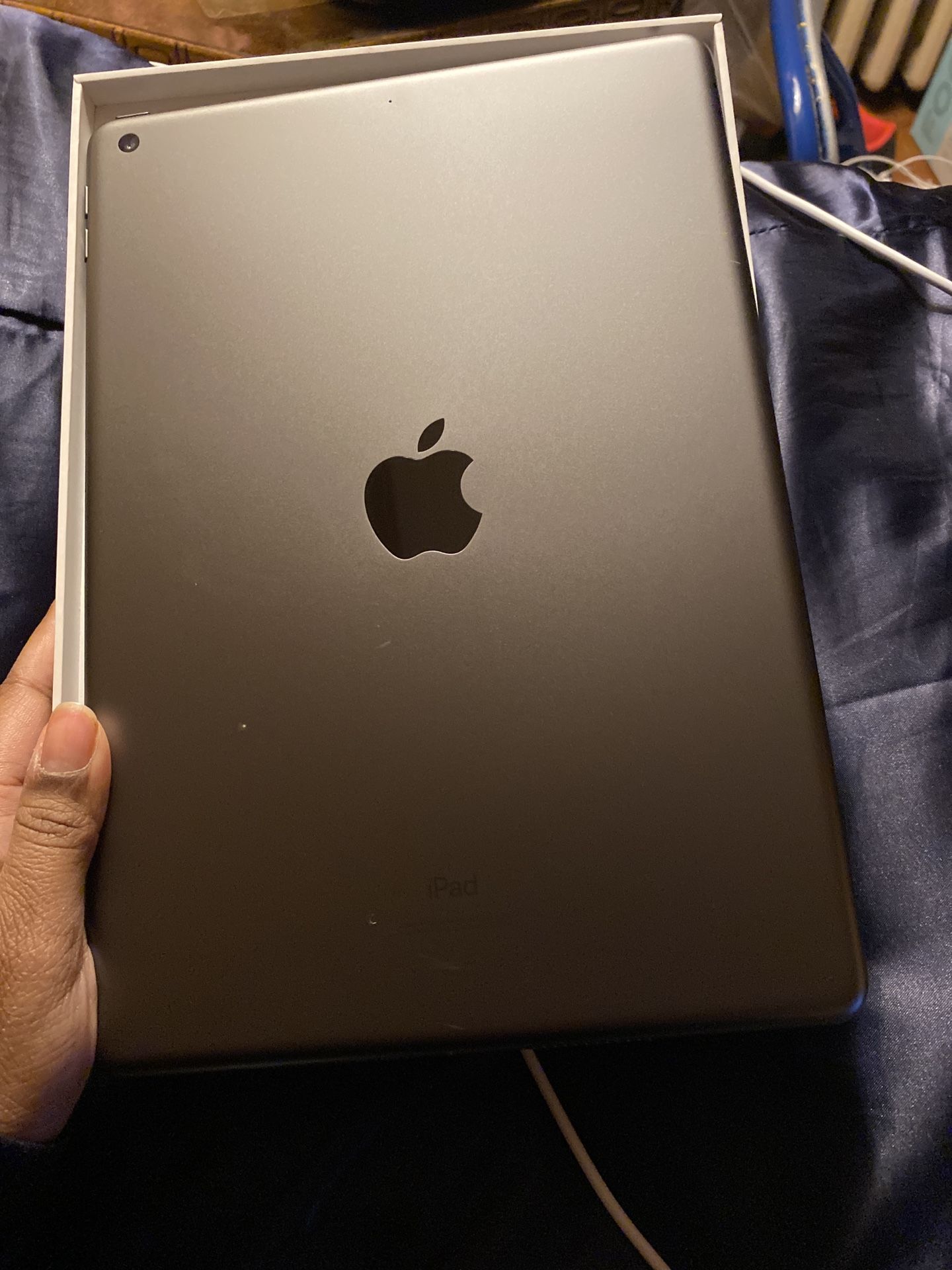 Ipad 7th gen brand new 32 gb