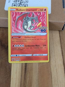 Radiant Charizard 011/078 Pokemon GO Holo Radiant Rare Pokemon Card NM