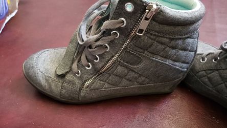 Girl's Justice boots size 5