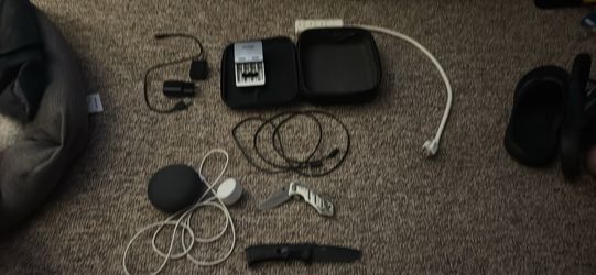 Google Mini Speaker plus cables