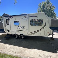 2016 Coachman Apex 16rbx