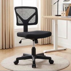 Black office chair $25