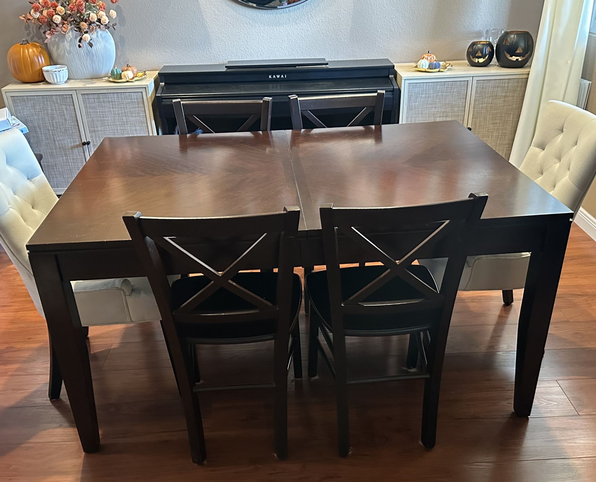 Wood Extendable Dining Table