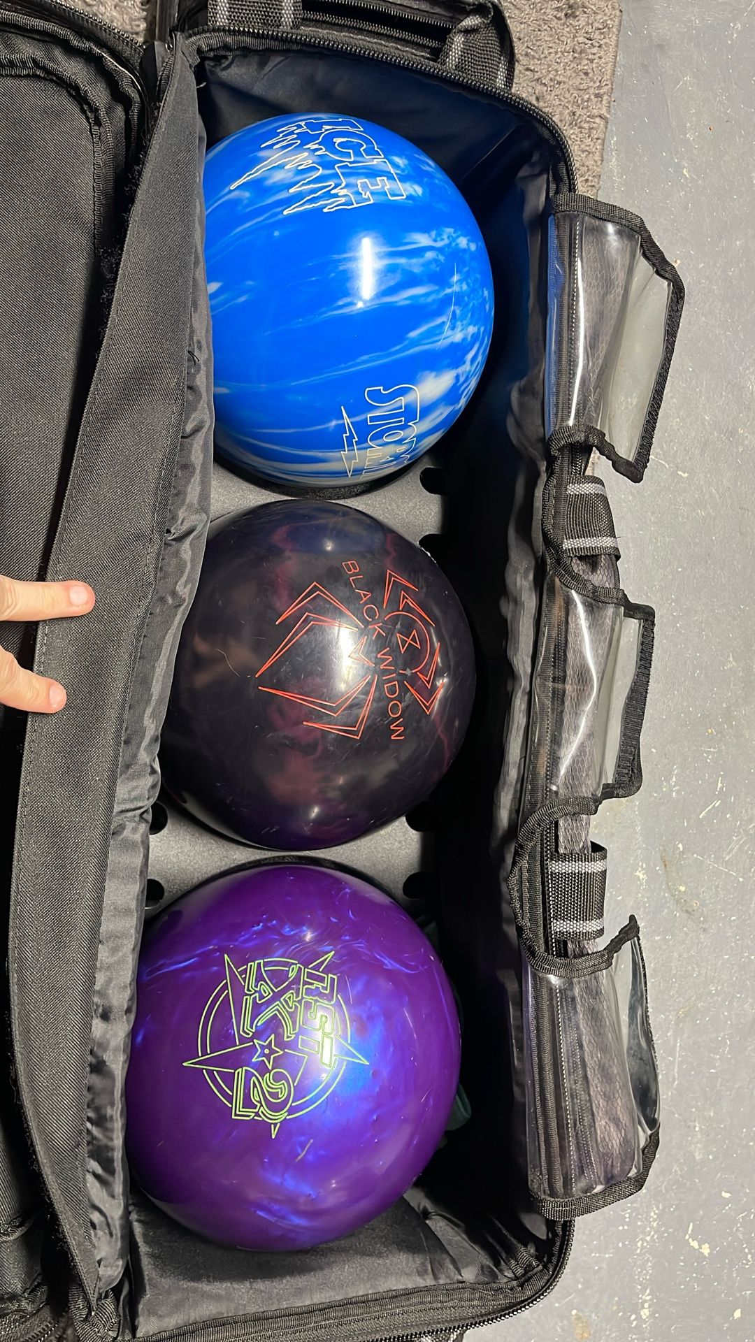 3 Bowling Balls With 3 Bag Carrier