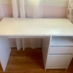 White Desk With Drawers & Swivel Chair 