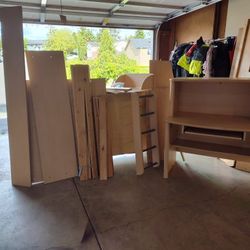 FREE BUNK BED WITH DESK 