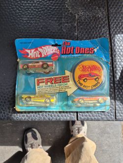 HOT WHEELS THE HOT ONES
