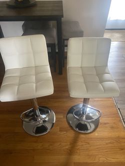 Bar Height Chairs