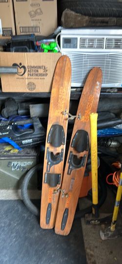 Vintage water skiis