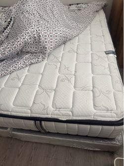 King Matress Beauty rest recharge