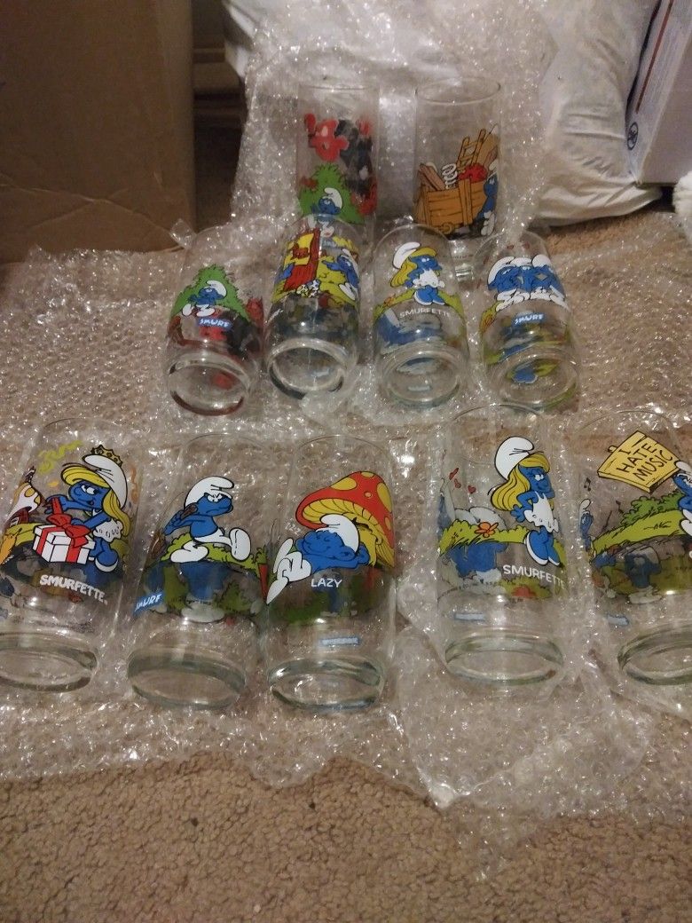 Collectible Smurf glasses