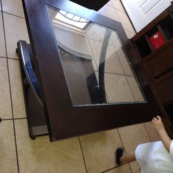 COFFEE TABLE WITH GLASS CENTER 