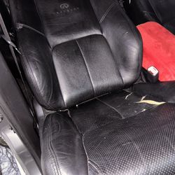 2005 G35x Sedan Chair 