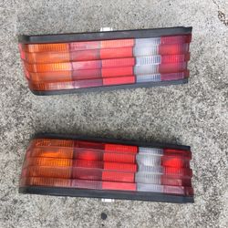 Mercedes-Benz W201 190e 190d Tail Lights Pair