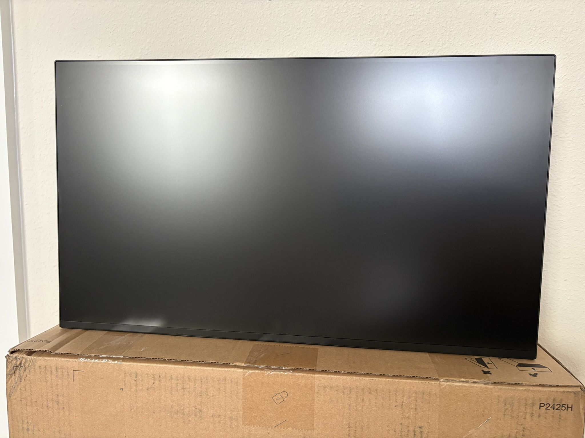 Brand New Dell Monitor 24inch