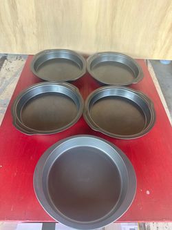 Set of 5 Nonstick Round Baking Pans
