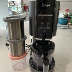 Ninja Creami w/ Containers