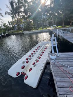 2022 Wave Armor Floating Dock - 20’ x 7’ - Excellent Condition