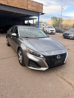 2023 Nissan Altima S Sedan 4D! Clean title!
