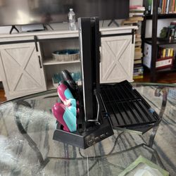 PS4 With Cooling , Charging Dock And 2 Remotes 