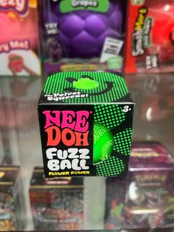 RARE GREEN 💚Needoh FUZZ BALL Flower Power Nee Doh NEE-DOH Fuzzball