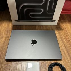 MacBook M3 Pro Black