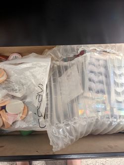 Bulk of Lashes & Sponges
