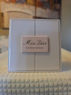 Miss Dior Blooming Bouquet Mini Set