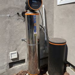 New Complete Home Water Softener & Filtration System with Alkaline Drinking RO