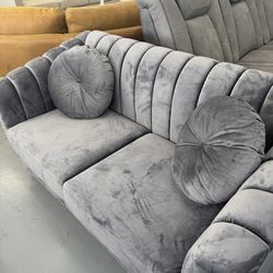 Modern Style Sets@ FURNITURE LOVE 💕 Same Day Delivery 🚚