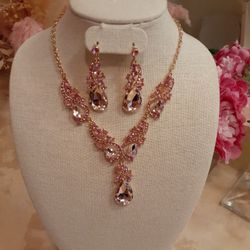 BEAUTIFUL PINK NECKLACE SET 