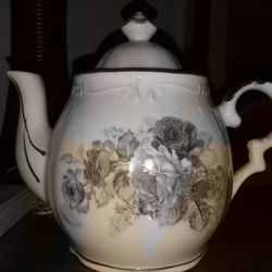 Musical teapot