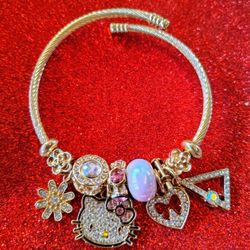 Hello Kitty Gorgeous Bracelet