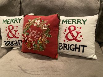 3-Christmas Toss Pillows 