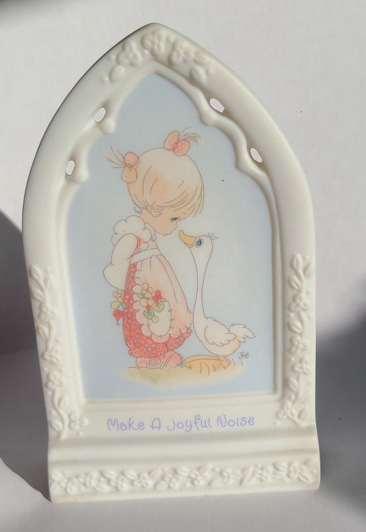 Precious Moments "Make a Joyful Noise" Porcelain Plaque #139327 – 1999 Enesco