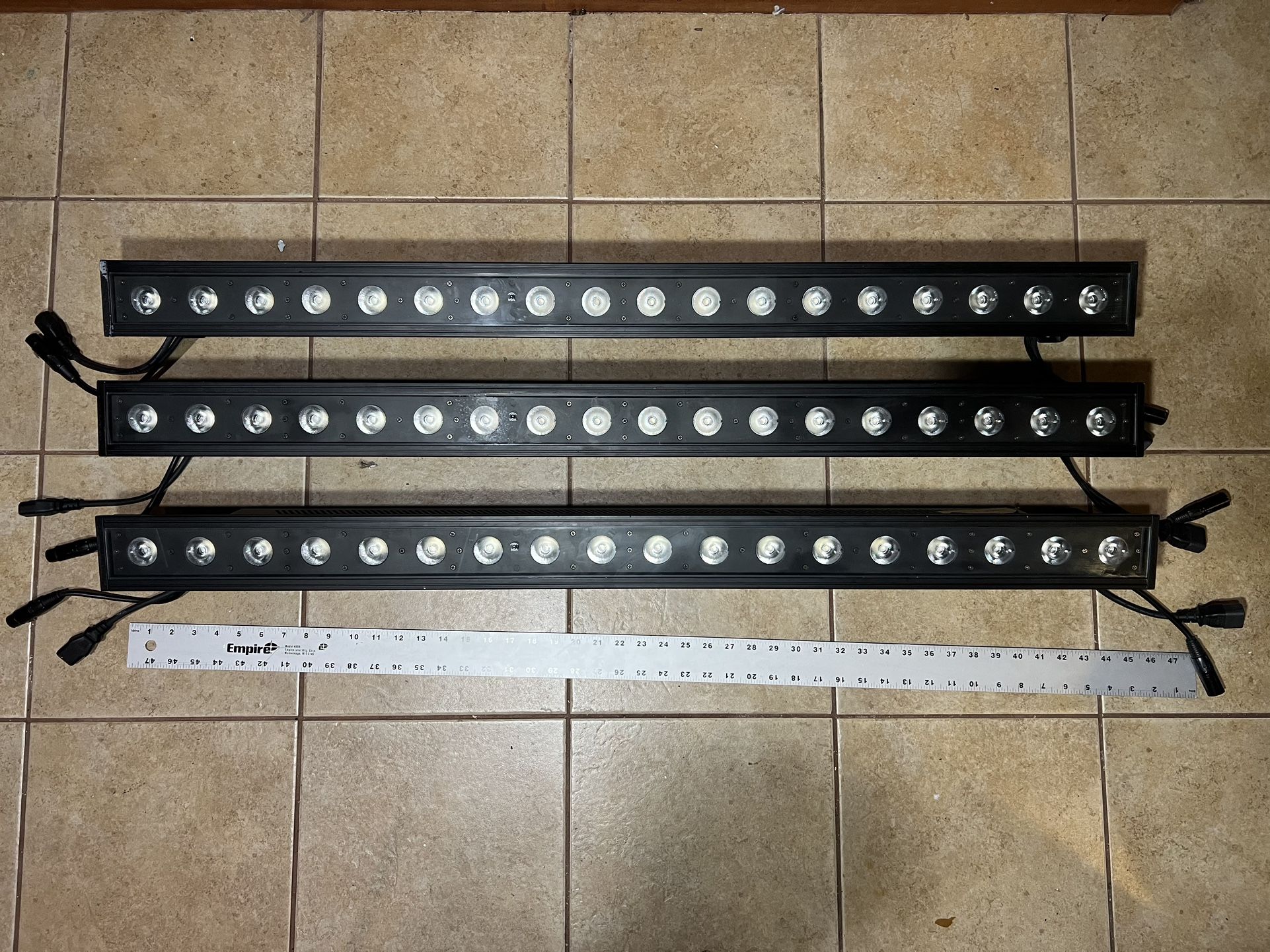 Set Of 3 : AMERICAN DJ - ADJ Mega Tri Bar Lamp 18x3W Tri-Color Leds Beam