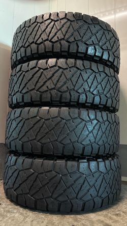 37X12.50R17 NITTO RIDGE GRAPPLER