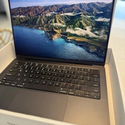 MacBook Pro 14" M3 Pro chip - 18GB Memory - 11-core CPU / 14-core GPU - 512GB SSD - Space Black 