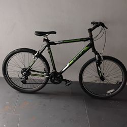 BICYCLE TREK 21 SPEED BRAND NEW 