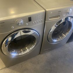 LG XL CAPACITY WASHER & DRYER ELECTRIC STACKABLE SET ON SALE 