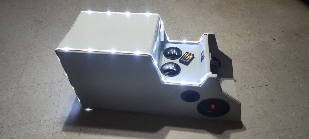 $400(Console Only No Speakers) For GMC 2007 Crew Cab