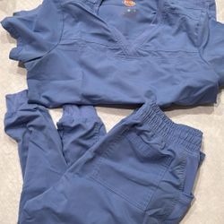 Dickies Scrubs Set – Large Top / Medium Bottoms