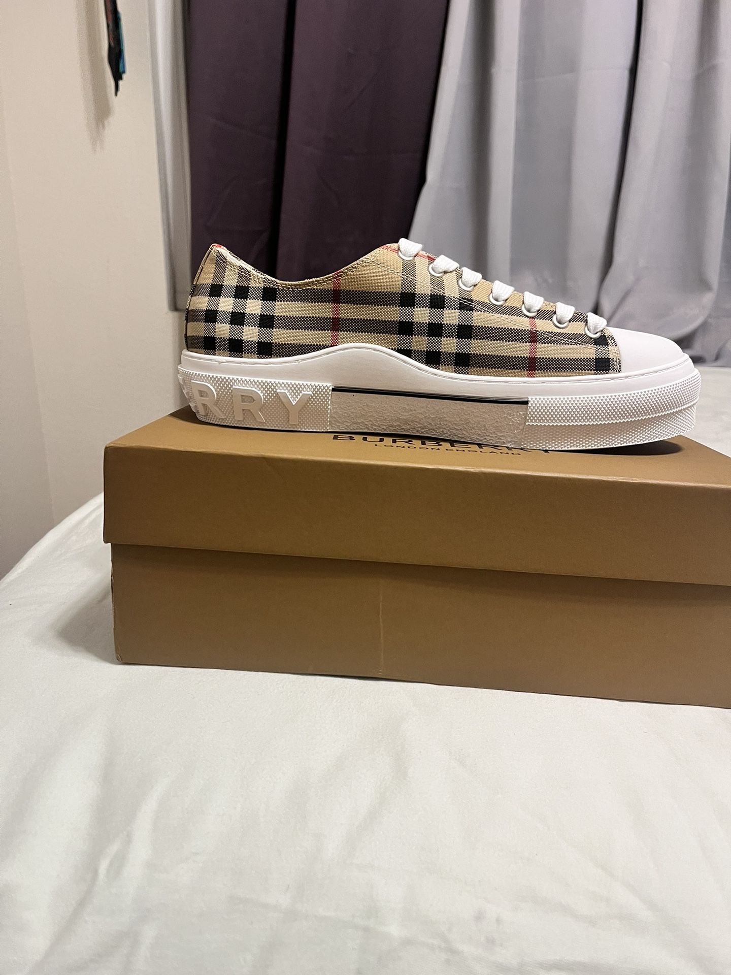 Burberry Shoes